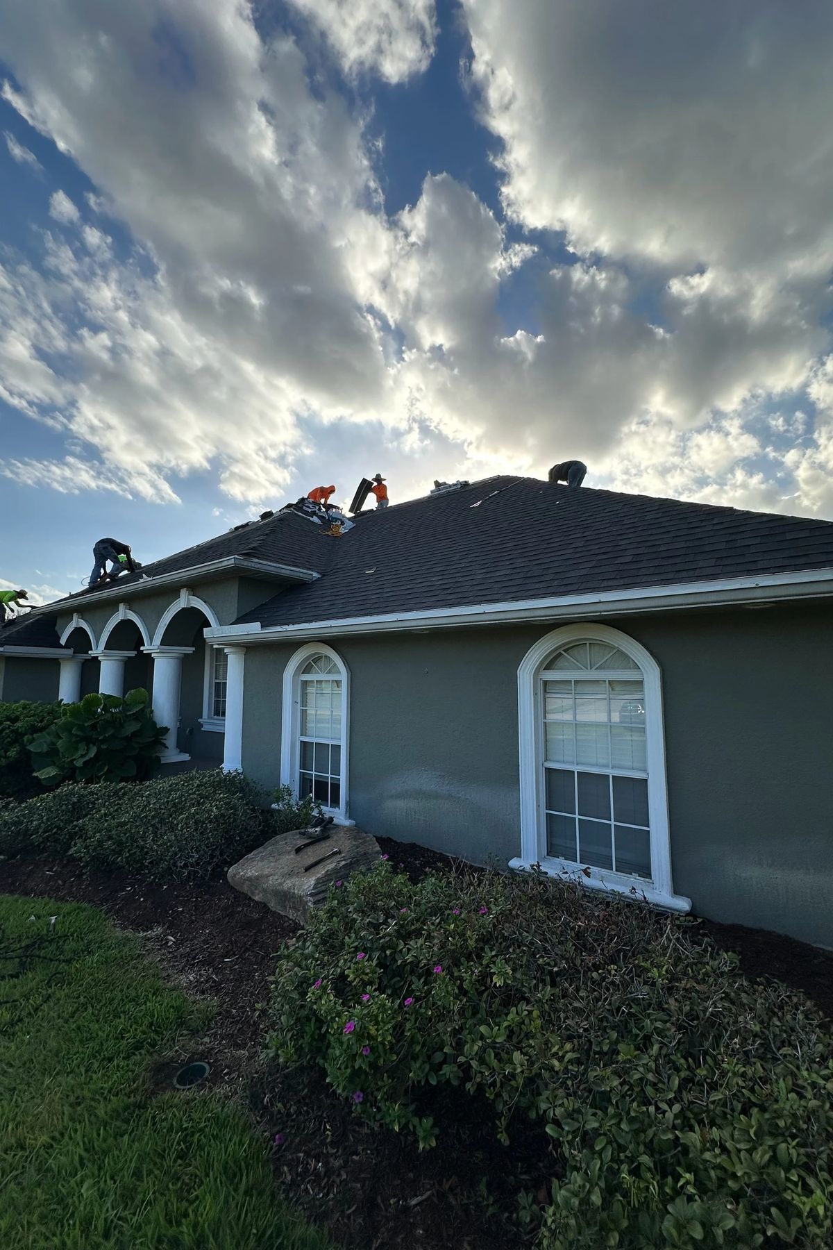 ERS certified roofing crew installing a metal roof